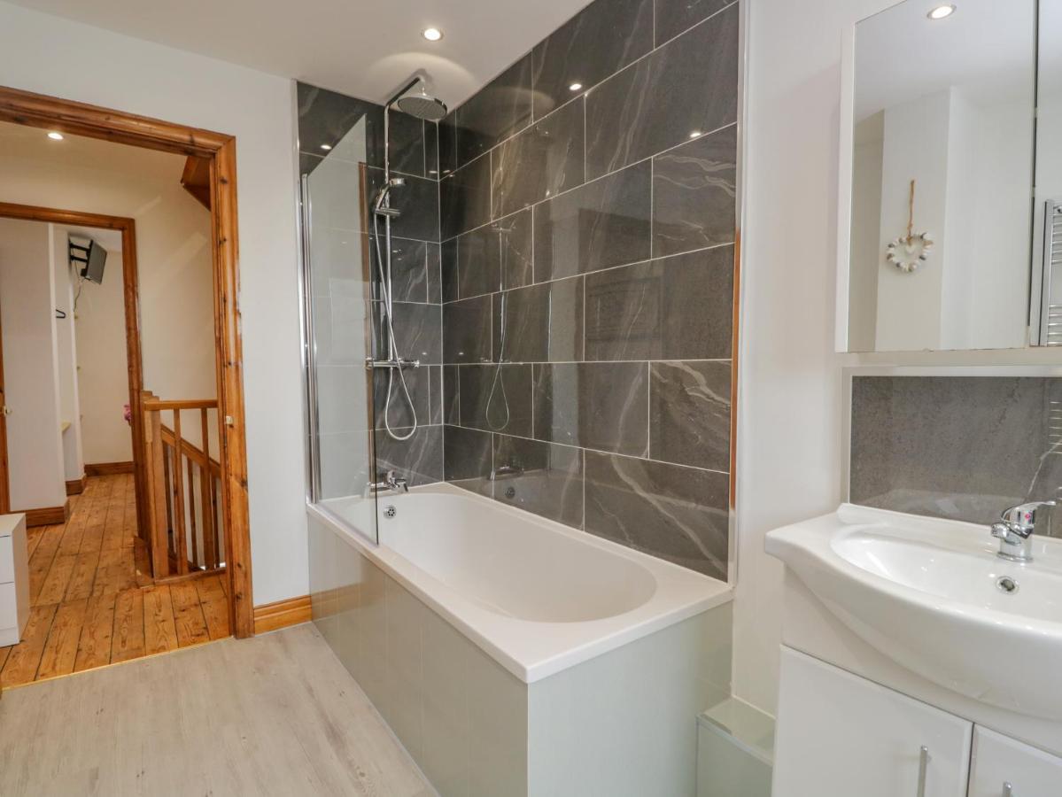 Harbour Retreat Villa Millom Ngoại thất bức ảnh