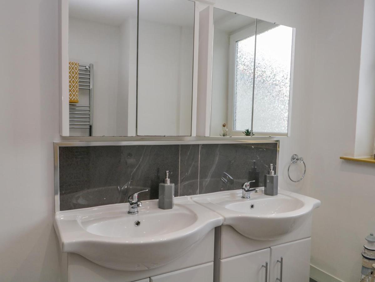 Harbour Retreat Villa Millom Ngoại thất bức ảnh